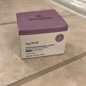 Arbonne AgeWell Moisture Restoring Cream with SPF15